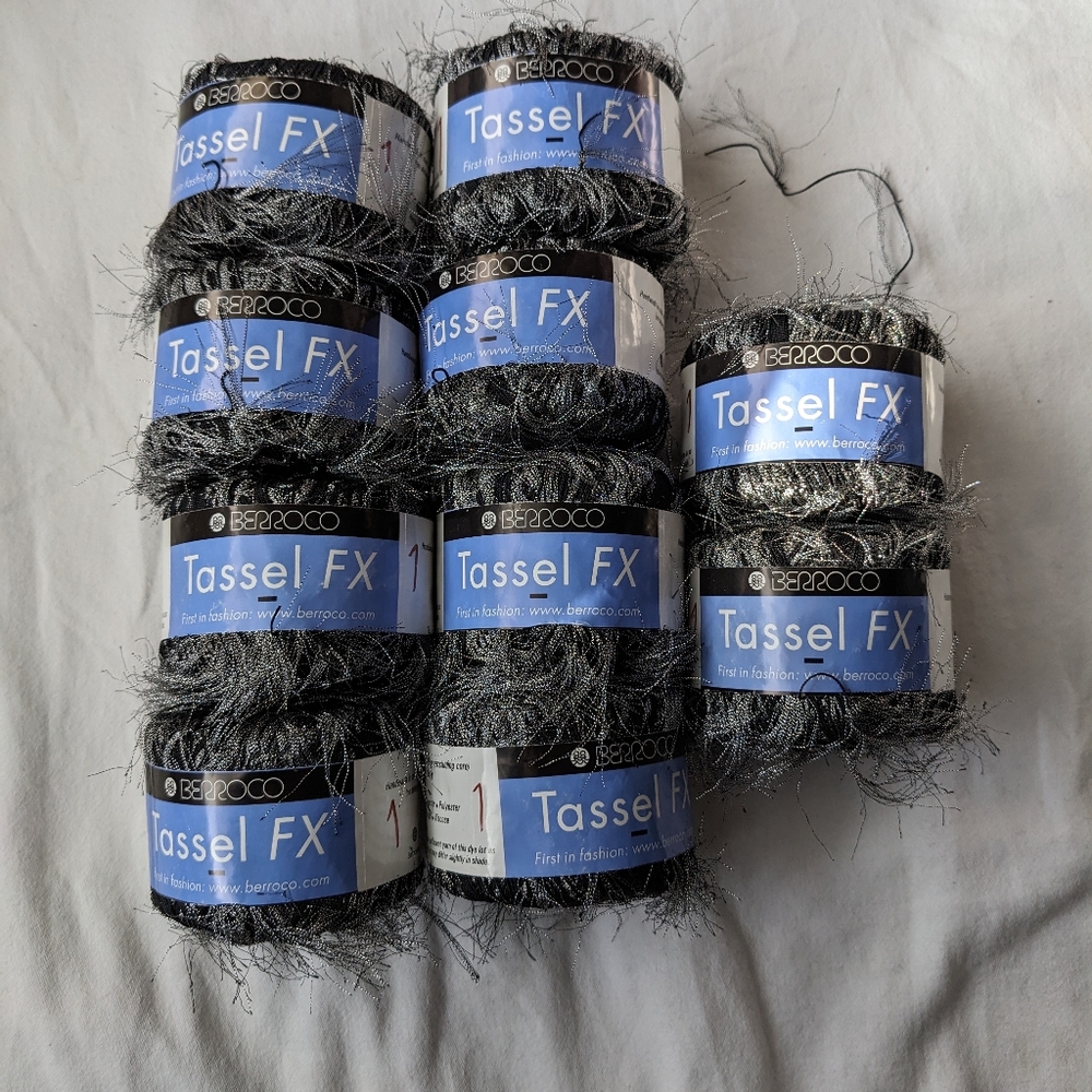 Berroco Tassel FX Art Yarn Black With Twisted Black Silver Tassels - 10 balls